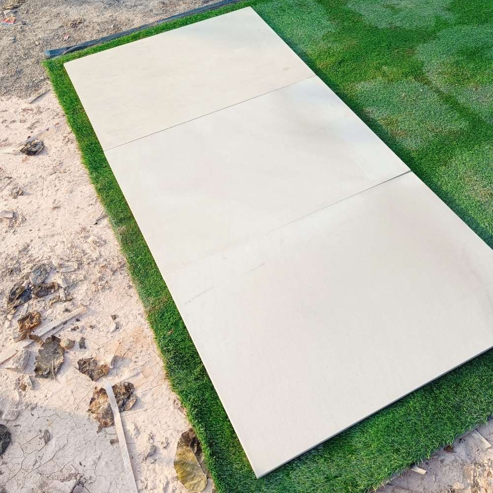 Beige Smooth Sandstone 600x900 Sawn Edged Paving Slabs - Image 7