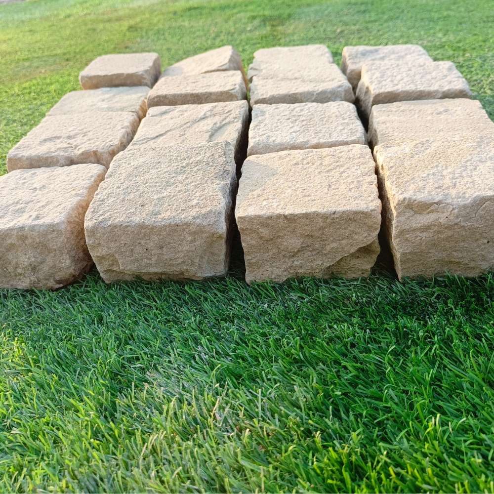 Fossil Mint Riven Sandstone 100X100 Square Setts - Image 3