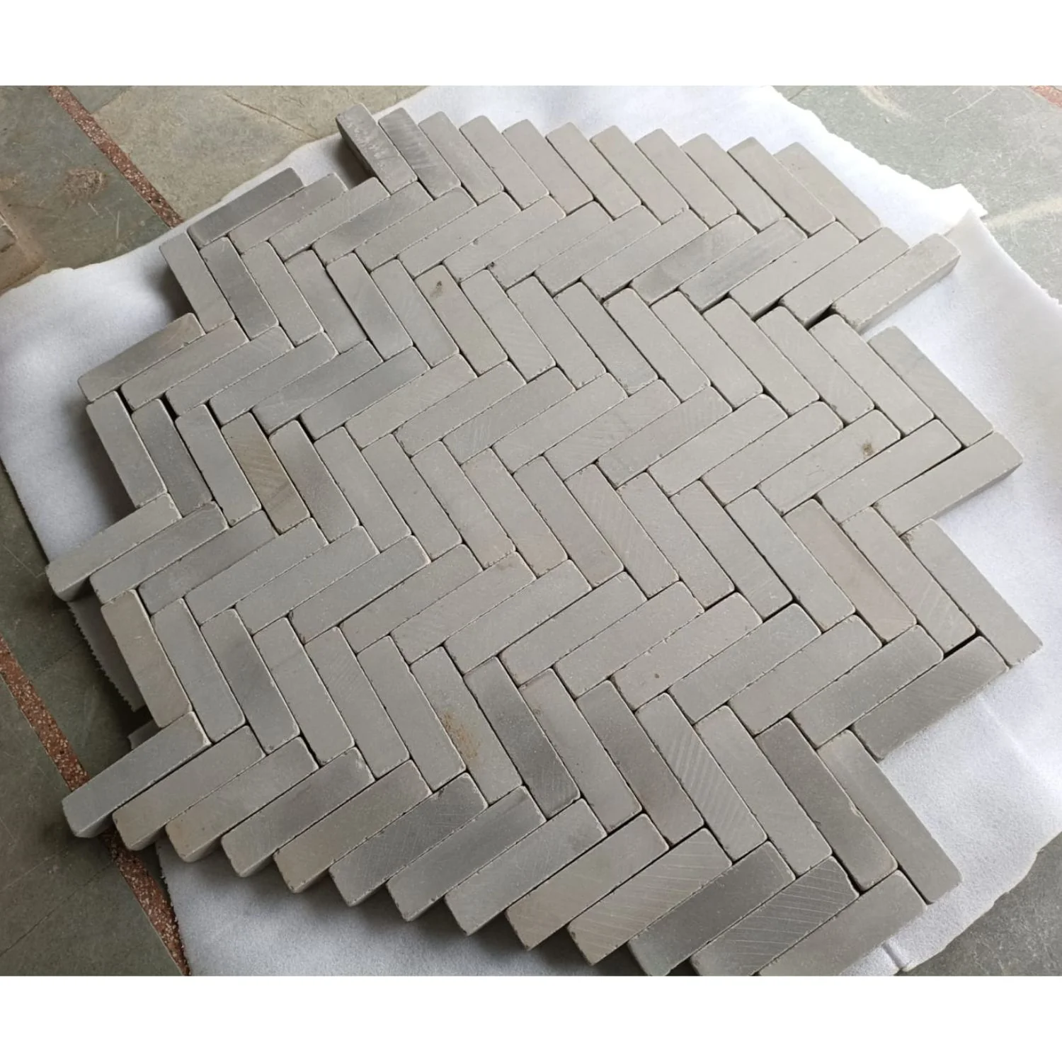 Kandla Grey Sandstone Honed & Tumbled 200x50x40 Pavers - Image 4