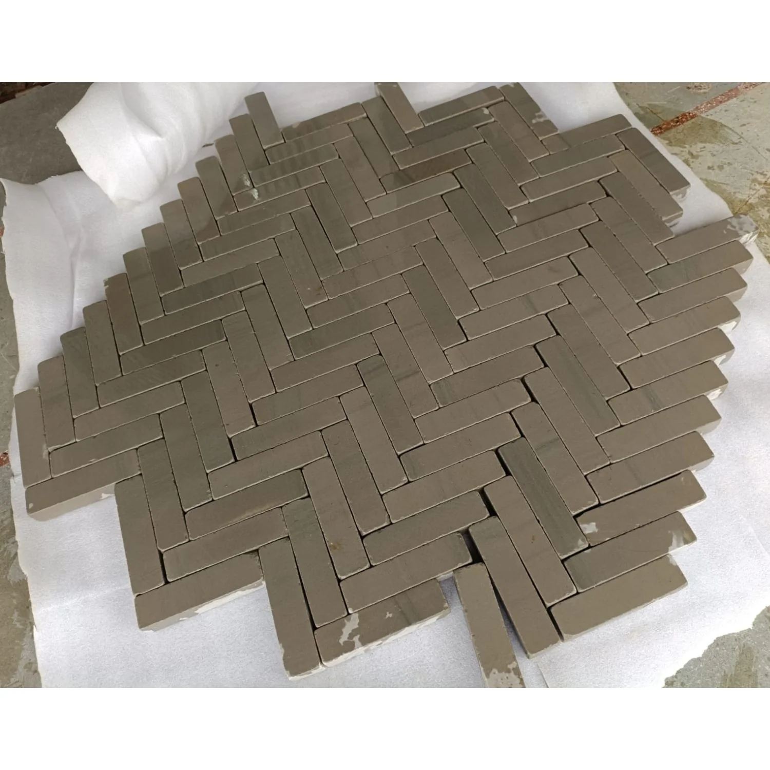 Kandla Grey Sandstone Honed & Tumbled 200x50x40 Pavers - Image 5