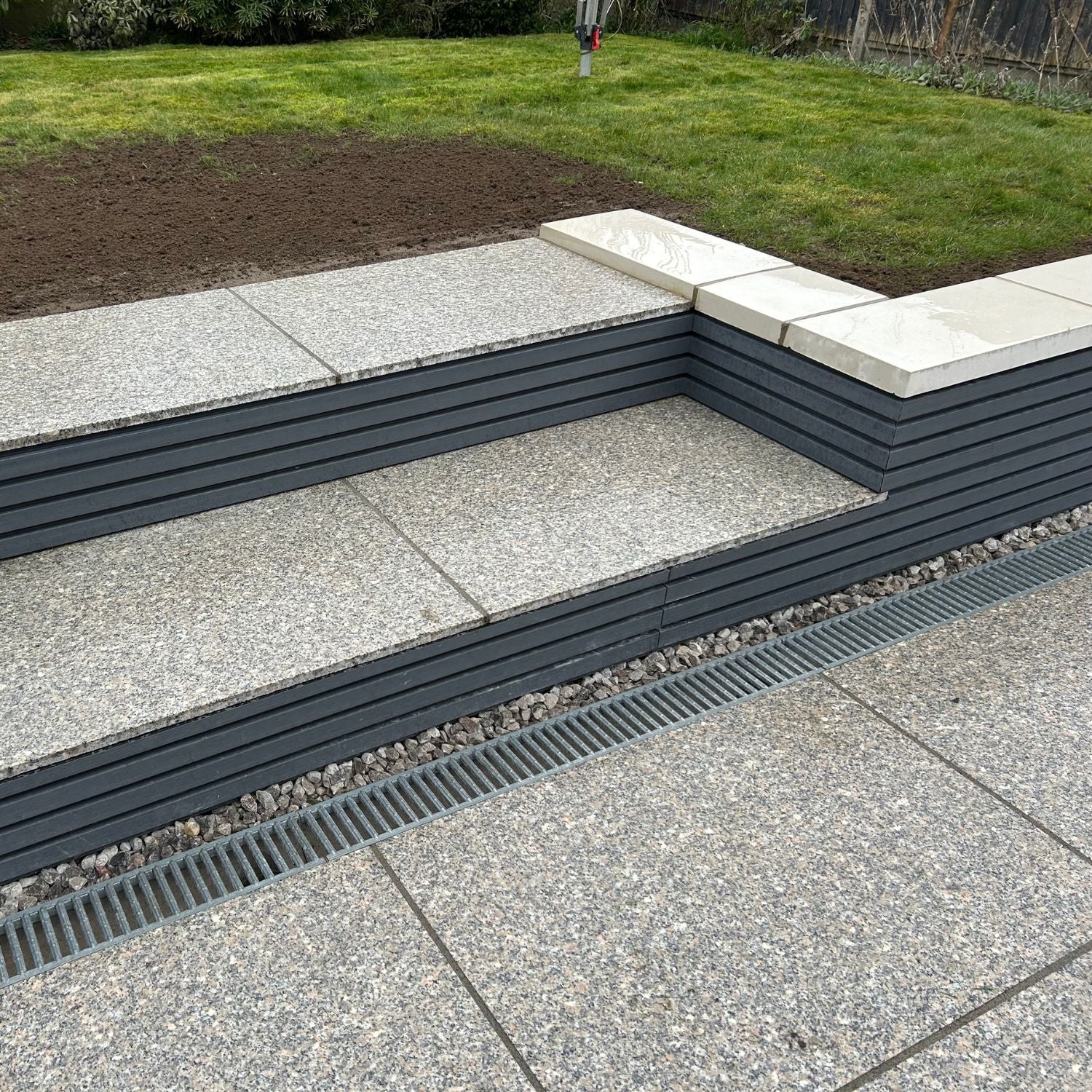 Misty Rose Grey Granite 600x900 Paving Slabs - Image 3