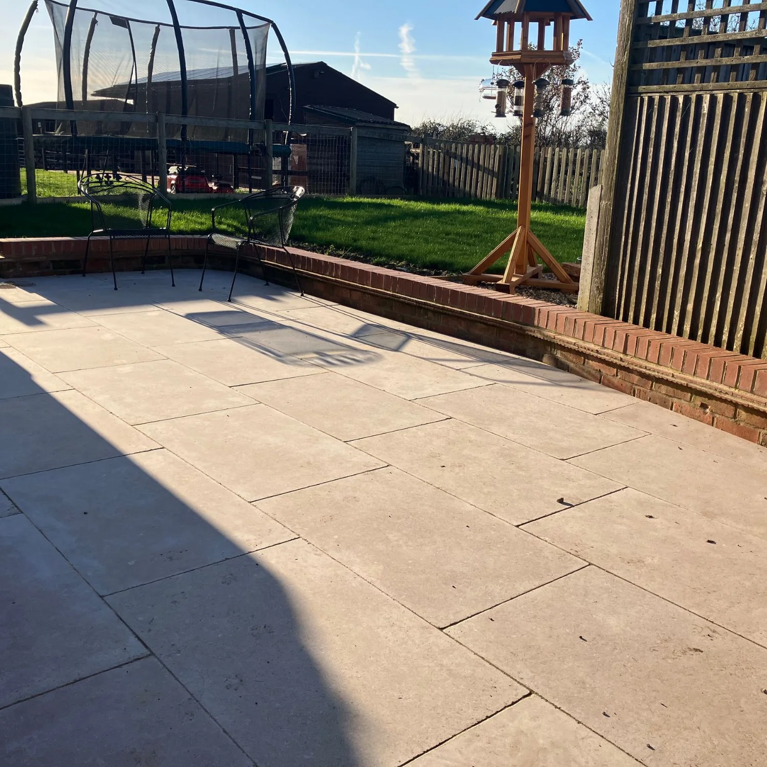 Sahara Pearl Tumbled Limestone 600x900 Paving Slabs - Image 4