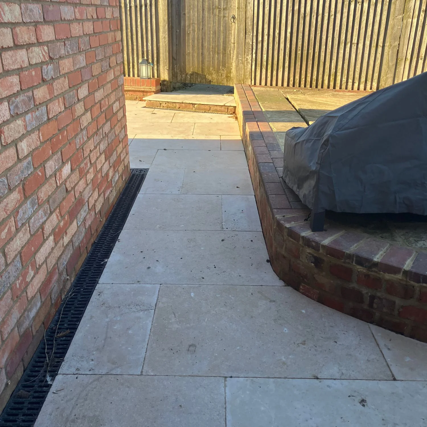 Sahara Pearl Tumbled Limestone 600x900 Paving Slabs - Image 5