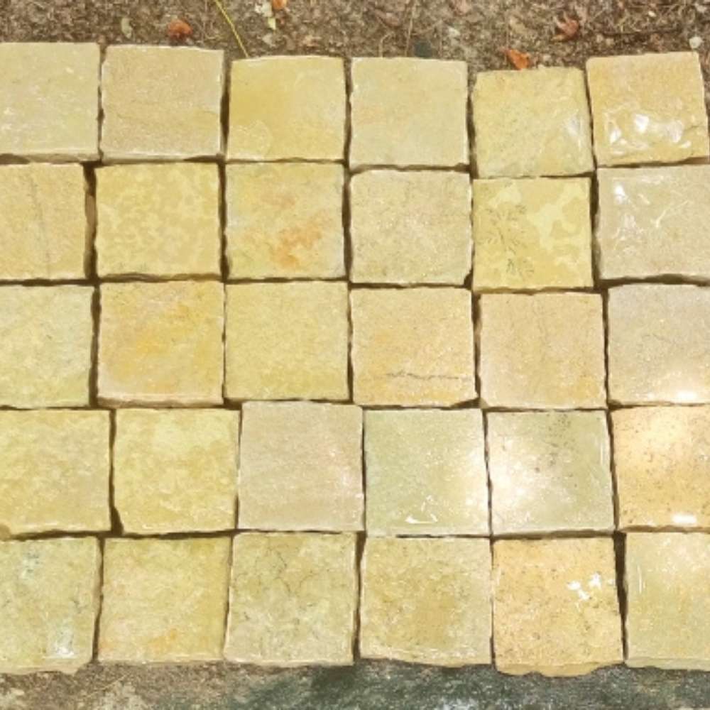 Tandur Yellow Riven Limestone 100X100 Square Setts - Image 4